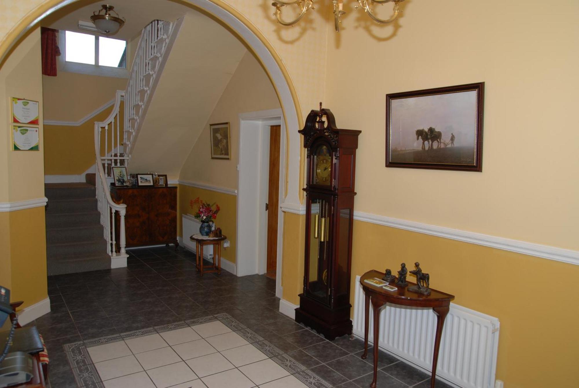 Kilburn House B&B Milltown  エクステリア 写真