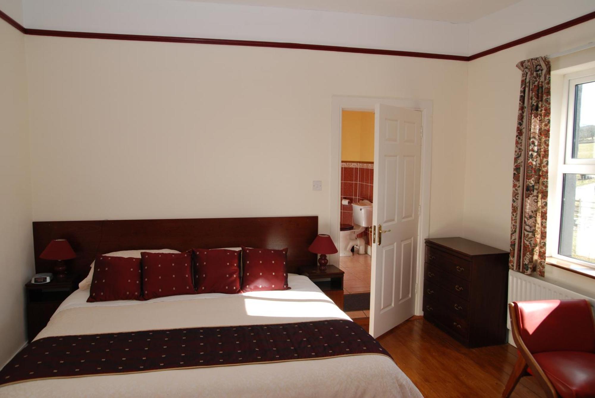 Kilburn House B&B Milltown  エクステリア 写真