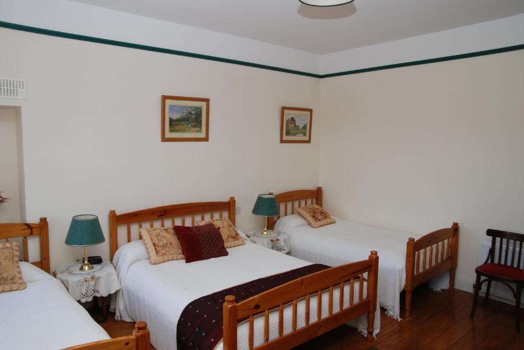 Kilburn House B&B Milltown  エクステリア 写真